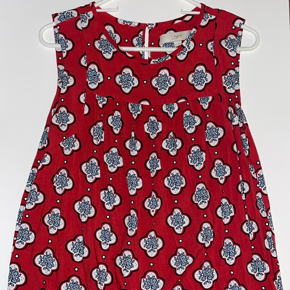 LOFT RED TOP, women size Medium, good condition